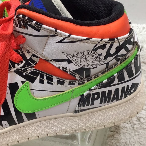 Nike Jordan 1 All Over Logo mid 7Y=8.5/9 - Picture 2 of 15